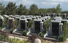 有一种墓碑，，，，，，，叫文化